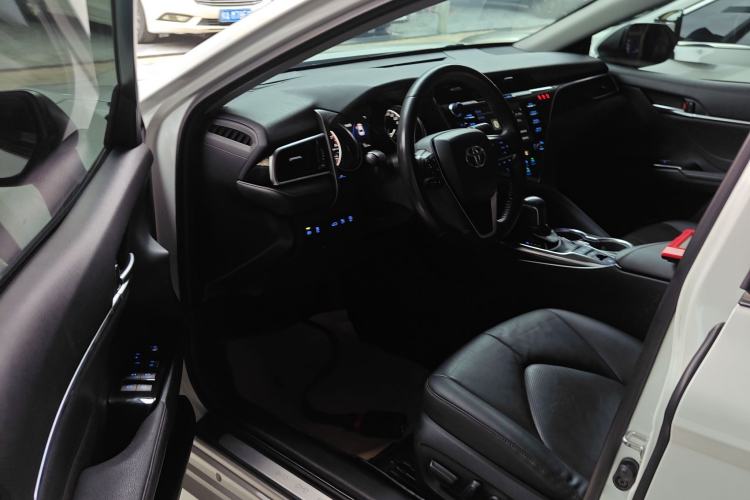 Used Toyota Camry 2018 2.5G Luxury Edition Driver Seat