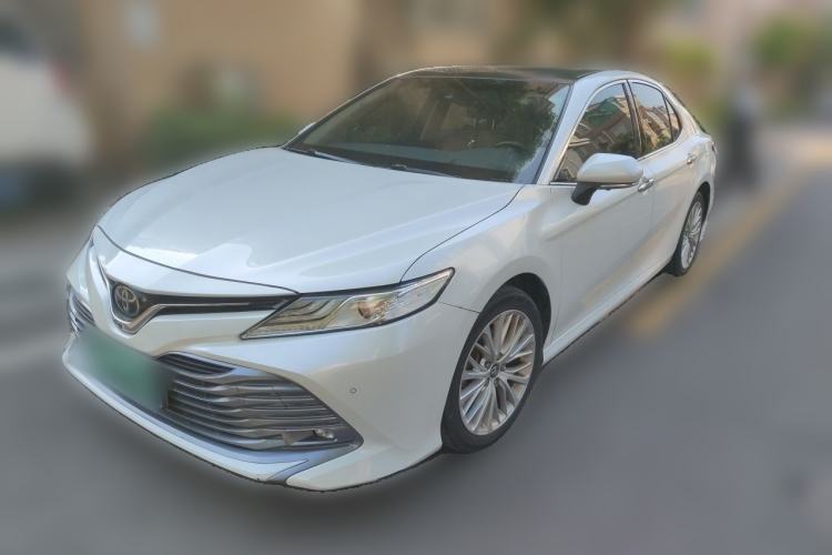 Used Toyota Camry 2018 2.5G Luxury Edition Guazi used car, China used car export, Used car for sale, Used cars, Cheapest cars for sale
