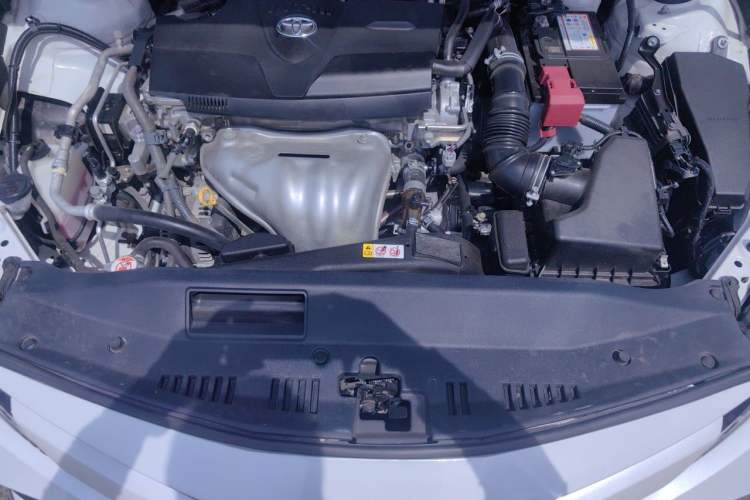 Used Toyota Camry 2018 2.0G Luxury Edition Engine Bay