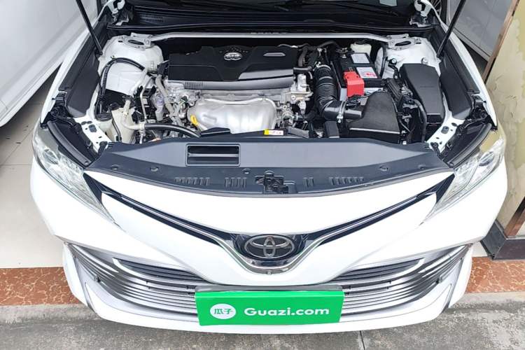Used Toyota Camry 2018 2.0G Luxury Edition Engine Bay