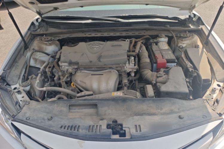 Used Toyota Camry 2018 2.0G Luxury Edition Engine Bay