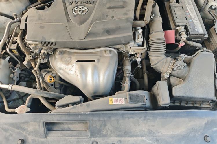 Used Toyota Camry 2018 2.0G Luxury Edition Engine Bay