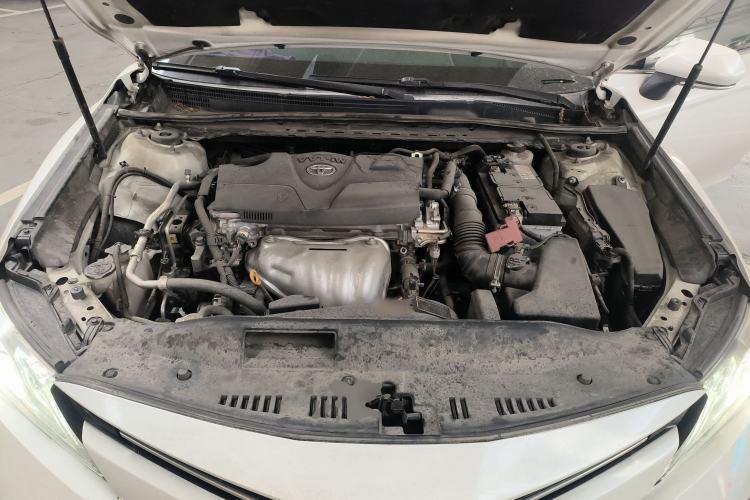 Used Toyota Camry 2018 2.0G Luxury Edition Engine Bay