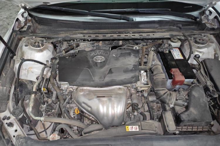 Used Toyota Camry 2018 2.0G Luxury Edition Engine Bay