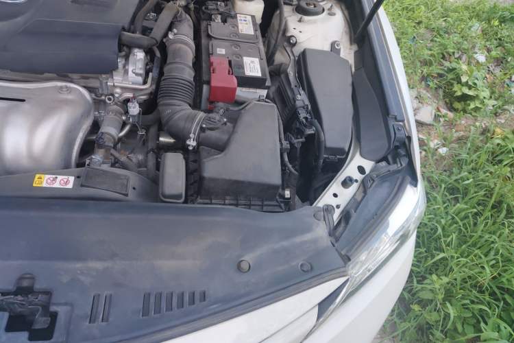 Used Toyota Camry 2018 2.0G Luxury Edition Engine Bay Left