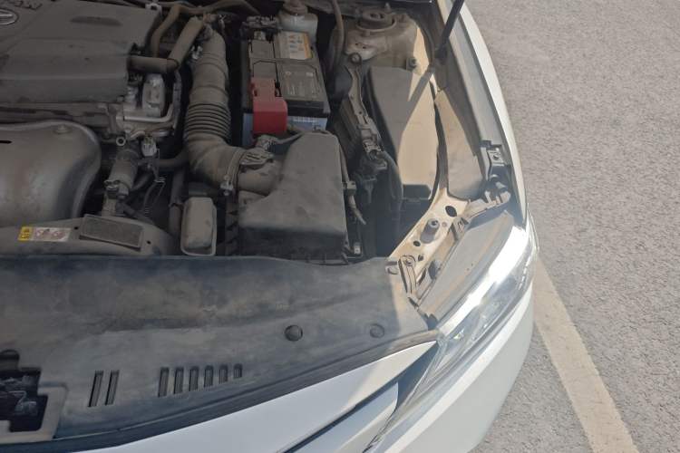 Used Toyota Camry 2018 2.0G Luxury Edition Engine Bay Left