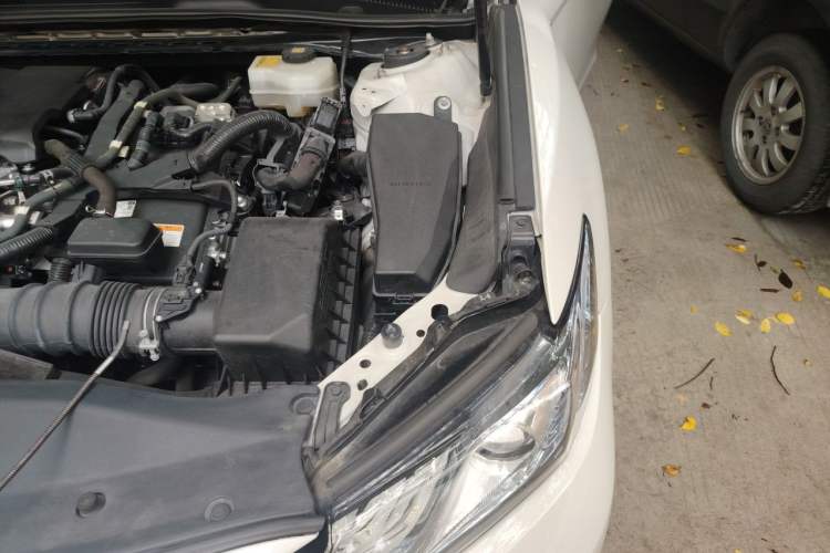 Used Toyota Camry 2018 Dual-Engine 2.5 HG Luxury Edition Engine Bay Left