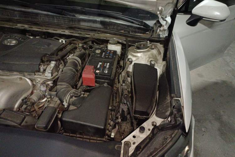 Used Toyota Camry 2018 2.0S FENGSHANG Edition Engine Bay Left
