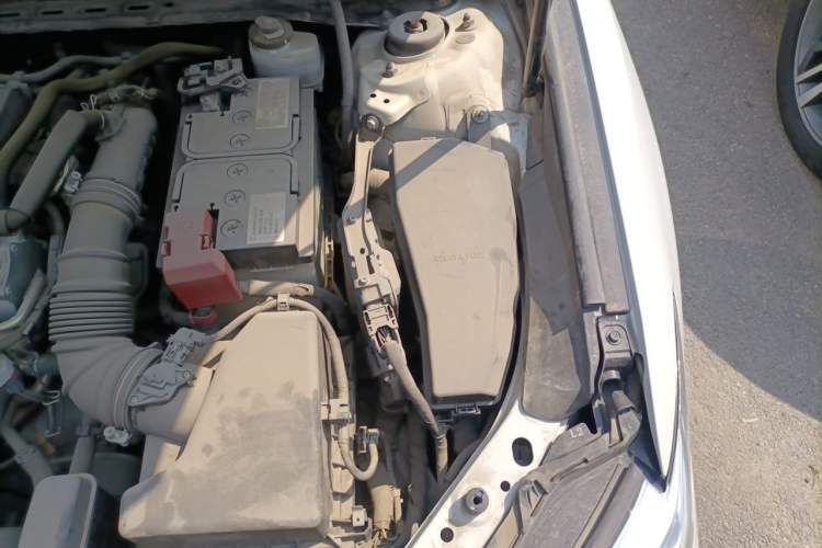 Used Toyota Camry 2018 2.0G Luxury Edition Engine Bay Left