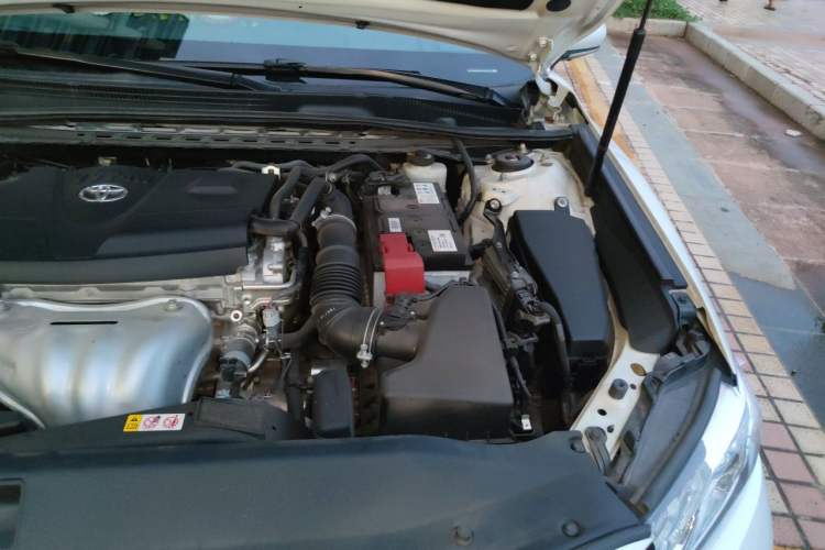 Used Toyota Camry 2018 2.0G Luxury Edition Engine Bay Left