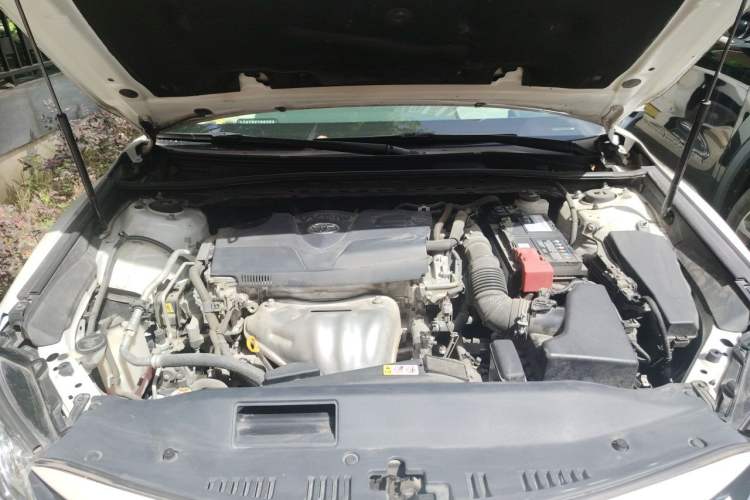 Used Toyota Camry 2018 2.0G Luxury Edition Engine Bay