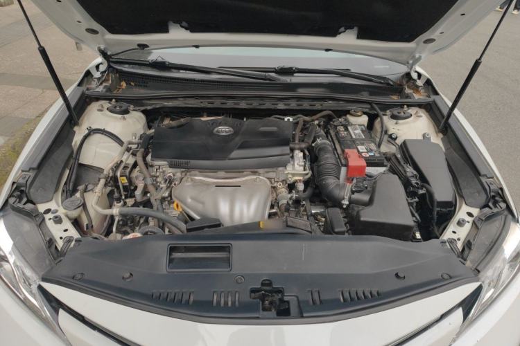 Used Toyota Camry 2018 2.0G Luxury Edition Engine Bay