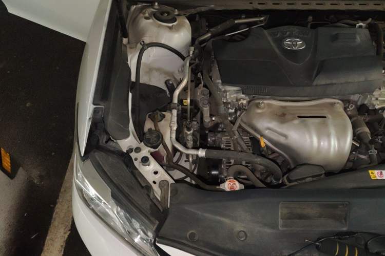 Used Toyota Camry 2018 2.0G Luxury Edition Engine Bay Right