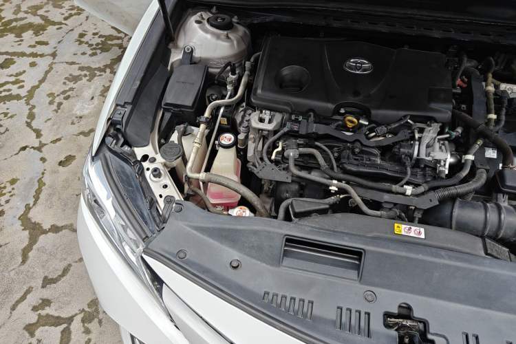 Used Toyota Camry 2018 Dual-Engine 2.5 HG Luxury Edition Engine Bay Right