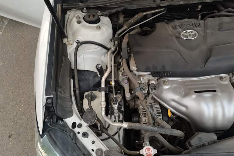 Used Toyota Camry 2018 2.0G Luxury Edition Engine Bay Right