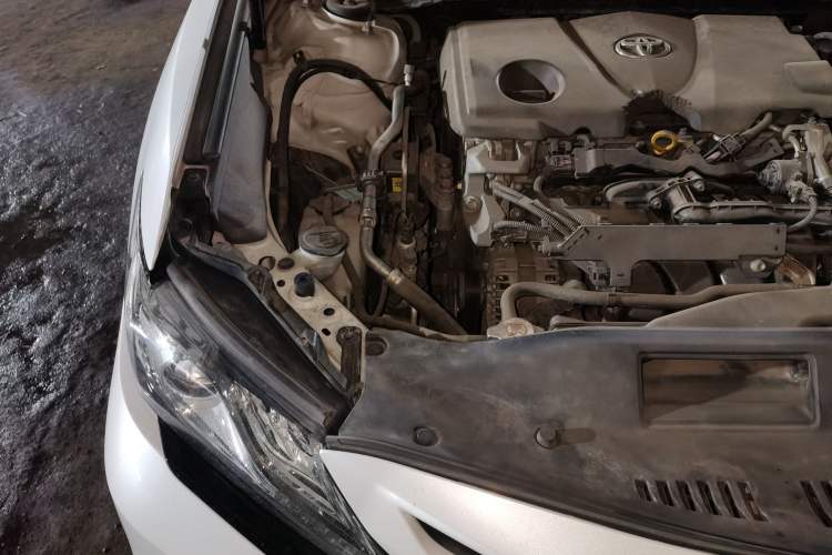 Used Toyota Camry 2018 2.5S Fēngshàng Edition Engine Bay Right