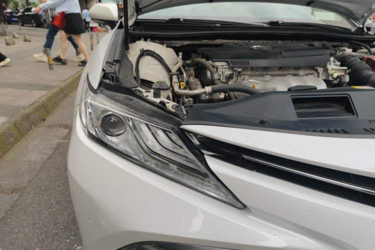 Used Toyota Camry 2018 2.0G Luxury Edition Engine Bay Right
