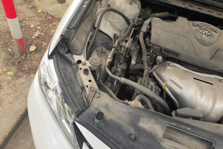 Used Toyota Camry 2018 2.0G Luxury Edition Engine Bay Right