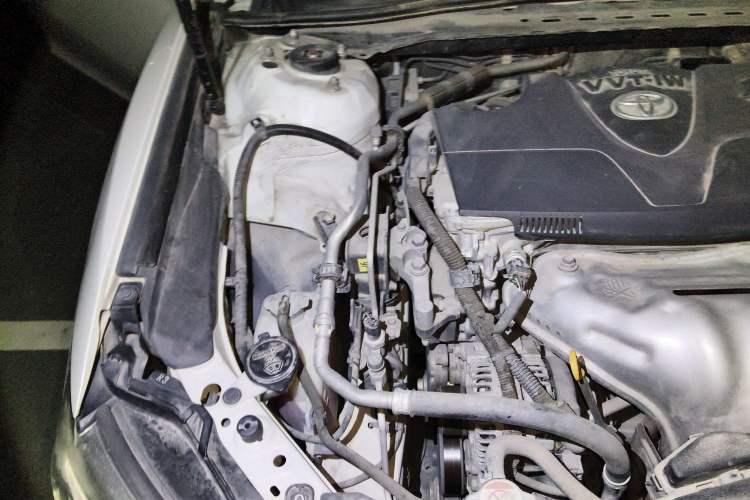 Used Toyota Camry 2018 2.0S FENGSHANG Edition Engine Bay Right
