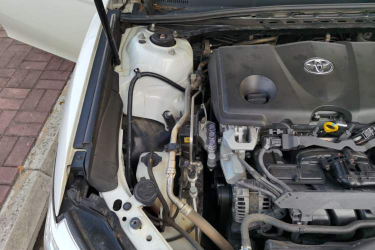 Used Toyota Camry 2018 2.5G Luxury Edition Engine Bay Right