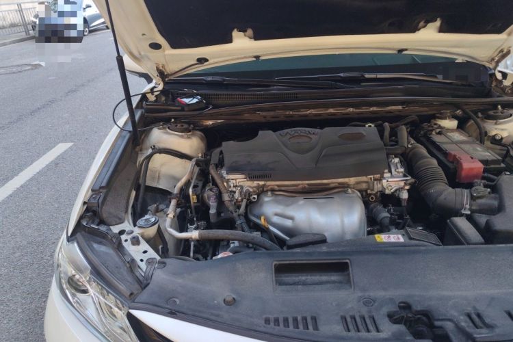 Used Toyota Camry 2018 2.0G Luxury Edition Engine Bay Right