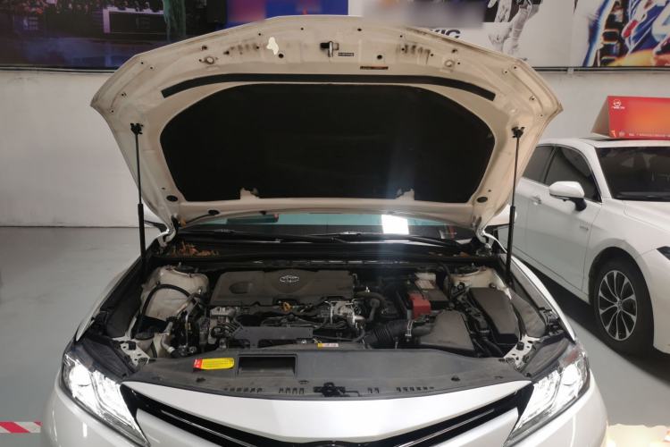 Used Toyota Camry 2018 2.5G Luxury Edition Engine Bay