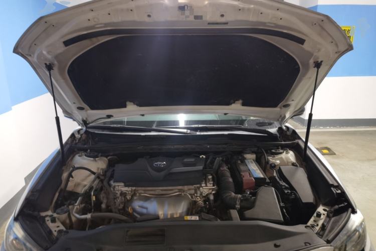 Used Toyota Camry 2018 2.0S FENGSHANG Edition Engine Bay