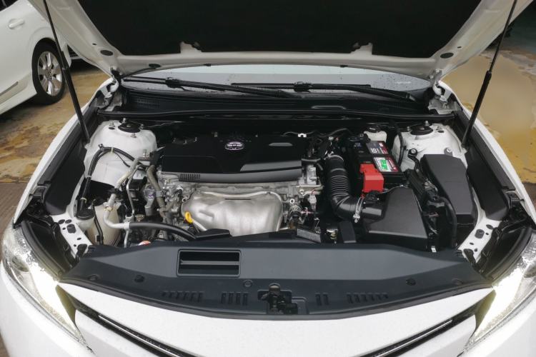 Used Toyota Camry 2018 2.0G Luxury Edition Engine Bay