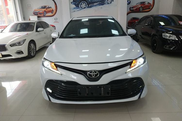 Used Toyota Camry 2018 2.0E Leading Edition Exterior 1