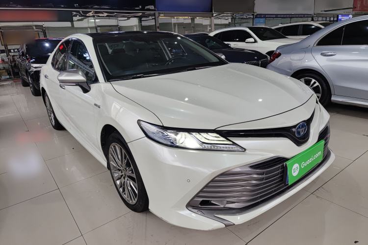 Used Toyota Camry 2018 Dual-Engine 2.5 HG Luxury Edition Exterior 1