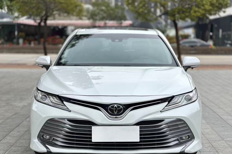 Used Toyota Camry 2018 2.0G Luxury Edition Exterior 1