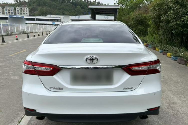 Used Toyota Camry 2018 2.0G Luxury Edition Exterior 2