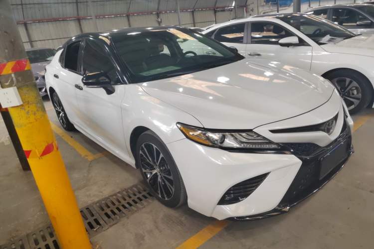 Used Toyota Camry 2018 2.0S FENGSHANG Edition Exterior 2