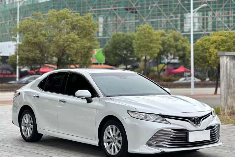 Used Toyota Camry 2018 2.0G Luxury Edition Exterior 2