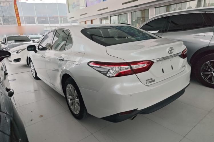 Used Toyota Camry 2018 2.0G Luxury Edition Exterior 2