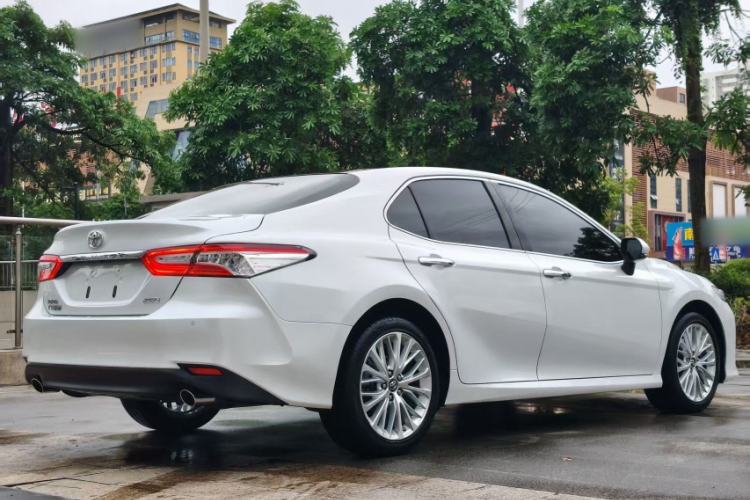 Used Toyota Camry 2018 2.5G Luxury Edition Exterior 3
