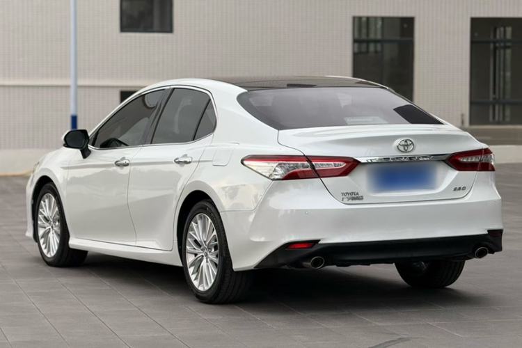 Used Toyota Camry 2018 2.5G Luxury Edition Exterior 3