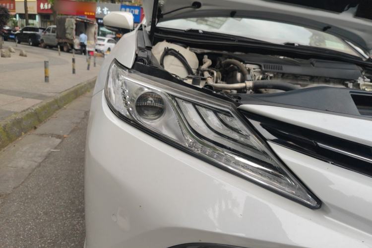 Used Toyota Camry 2018 2.0G Luxury Edition Exterior 3