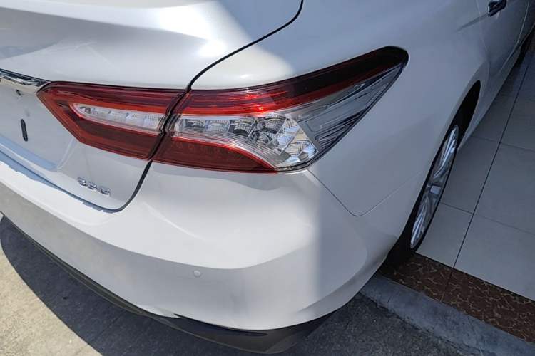 Used Toyota Camry 2018 2.5G Luxury Edition Exterior 3