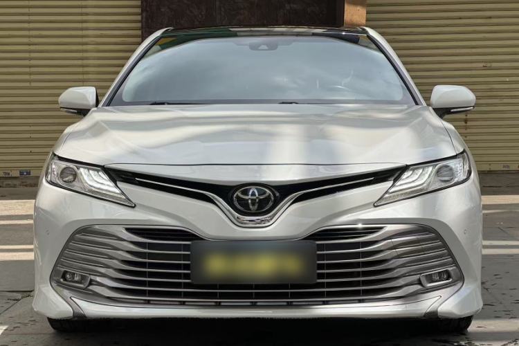 Used Toyota Camry 2018 2.5G Luxury Edition Exterior 3