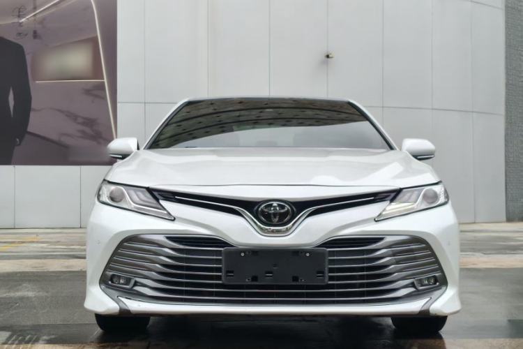 Used Toyota Camry 2018 2.5G Luxury Edition Exterior 5