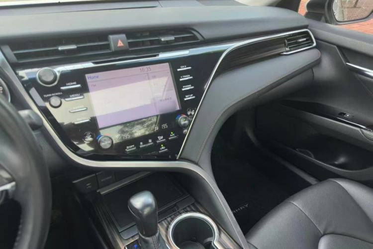 Used Toyota Camry 2018 2.5G Luxury Edition Exterior 5