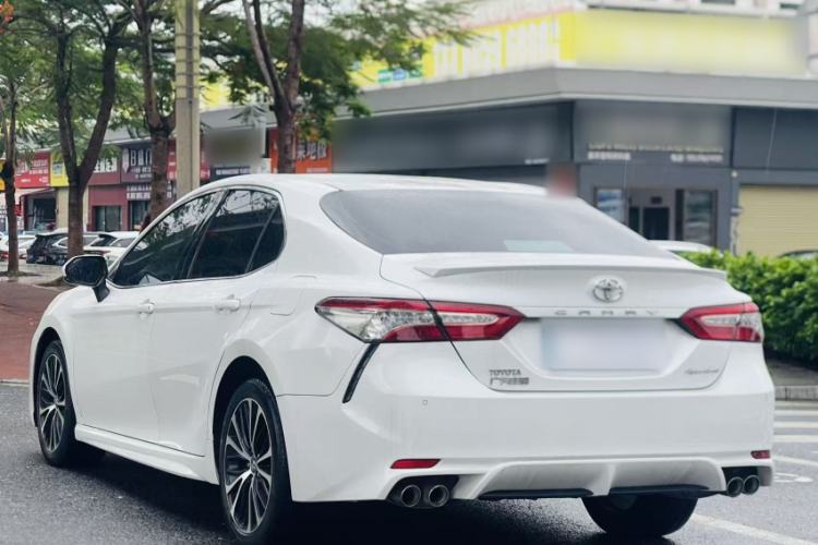 Used Toyota Camry 2018 2.0S FENGSHANG Edition Exterior 5