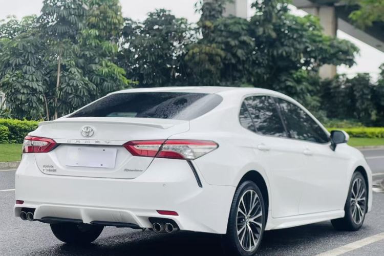 Used Toyota Camry 2018 2.0S FENGSHANG Edition Exterior 6
