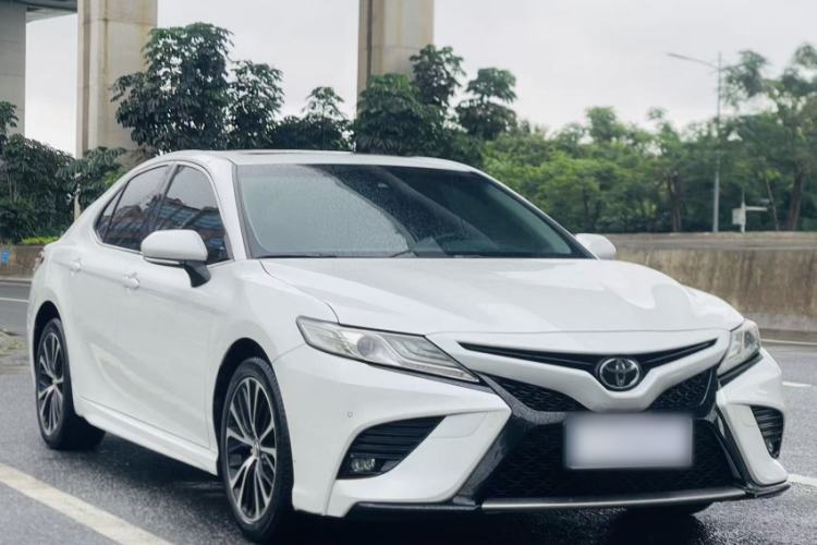 Used Toyota Camry 2018 2.0S FENGSHANG Edition Exterior 7