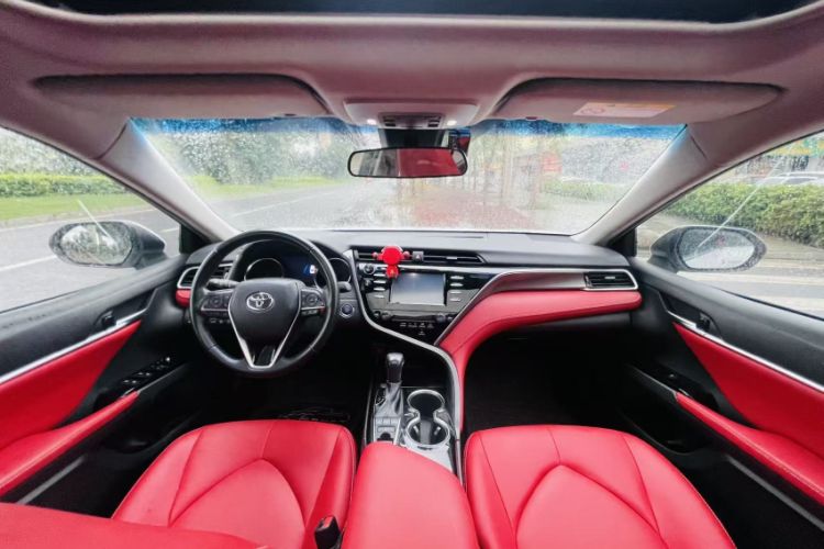 Used Toyota Camry 2018 2.0S FENGSHANG Edition Exterior 8