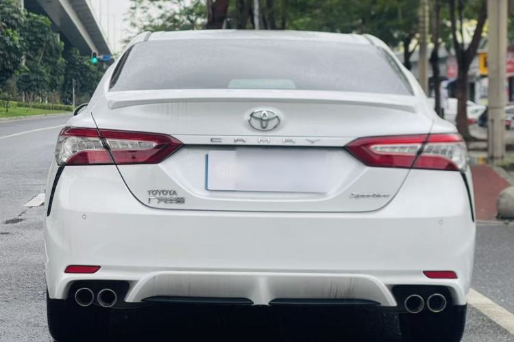 Used Toyota Camry 2018 2.0S FENGSHANG Edition Exterior 9