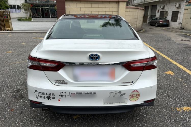 Used Toyota Camry 2018 Dual-Engine 2.5 HG Luxury Edition Exterior 9