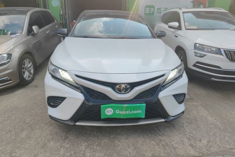 Used Toyota Camry 2018 2.0S FENGSHANG Edition Front