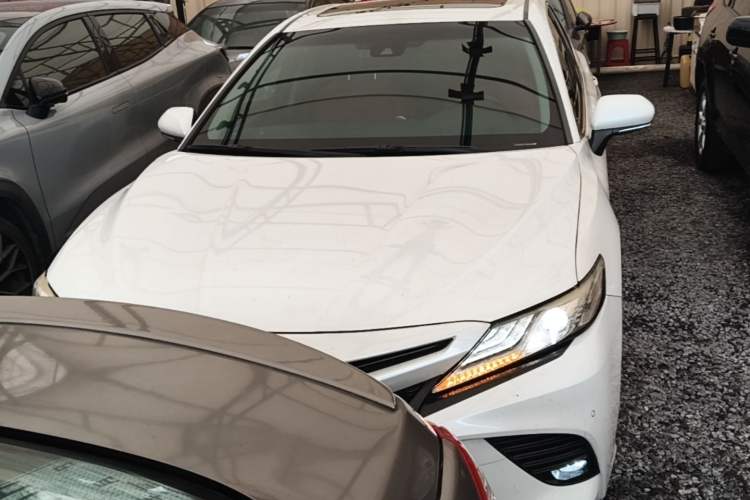 Used Toyota Camry 2018 2.0S FENGSHANG Edition Front
